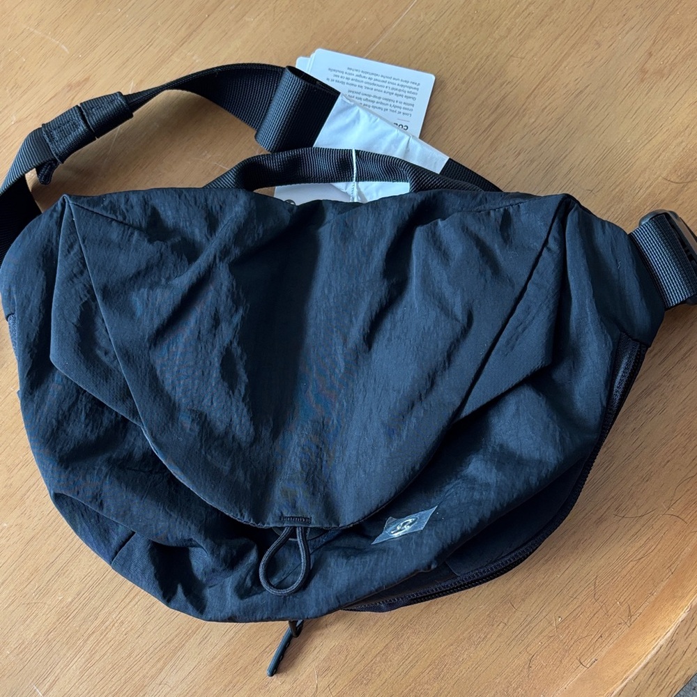 lululemon athletica Midnight Black Belt Bag